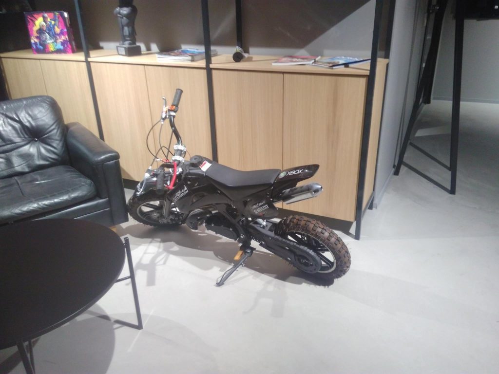 29495995_740111899525400_2818981748707164160_n